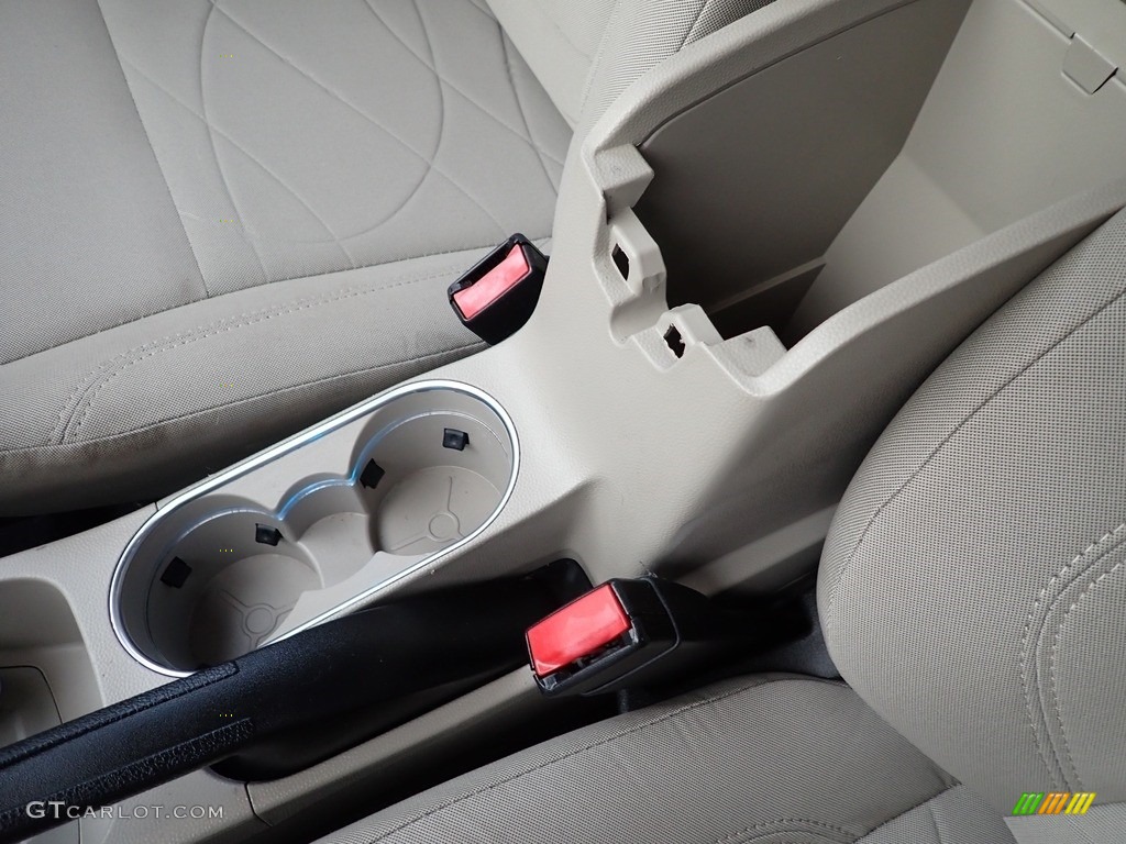 2016 Fiesta SE Sedan - Ruby Red Metallic / Medium Light Stone photo #26