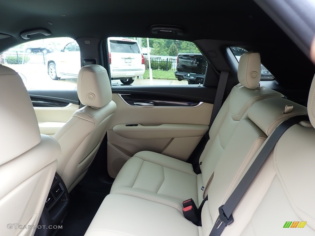 2019 Cadillac XT5 Standard XT5 Model Rear Seat Photo #142713176