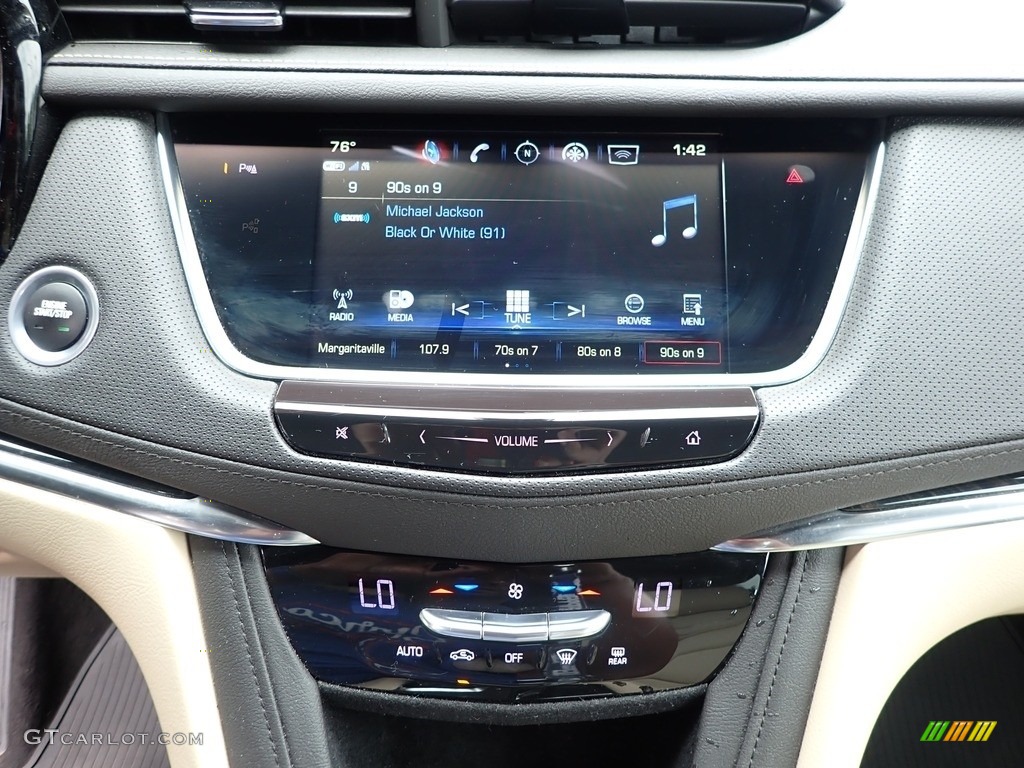 2019 XT5  - Radiant Silver Metallic / Sahara Beige photo #17