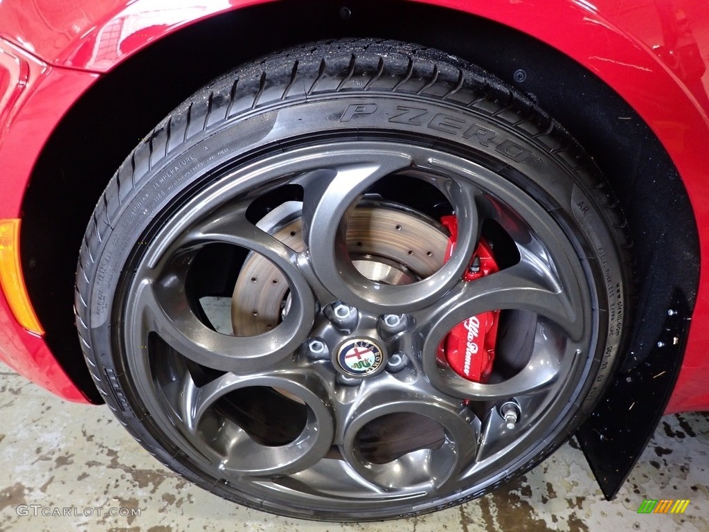 2015 Alfa Romeo 4C Launch Edition Coupe Wheel Photos