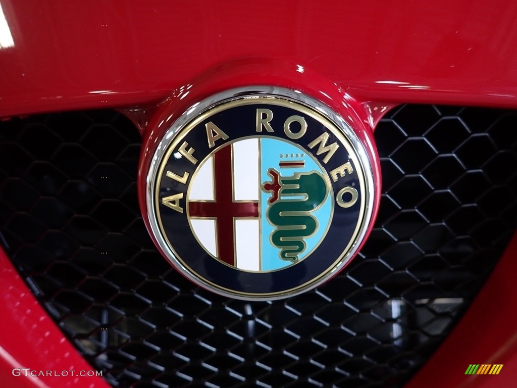 2015 Alfa Romeo 4C Launch Edition Coupe Marks and Logos Photos