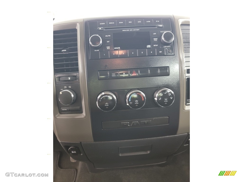 2012 Ram 1500 ST Crew Cab 4x4 - Bright White / Dark Slate Gray/Medium Graystone photo #21