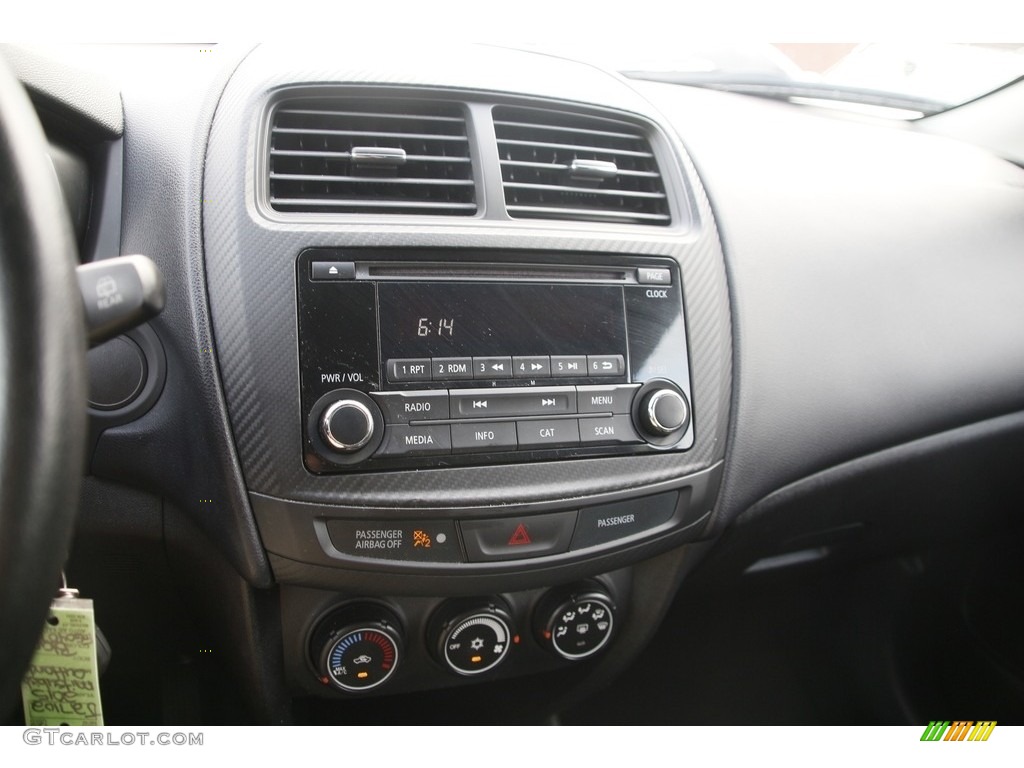 2015 Mitsubishi Outlander Sport ES AWC Controls Photos