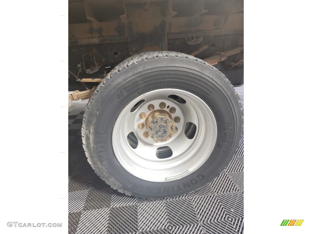 2016 Ram 5500 Tradesman Regular Cab 4x4 Chassis Wheel Photo #142718856