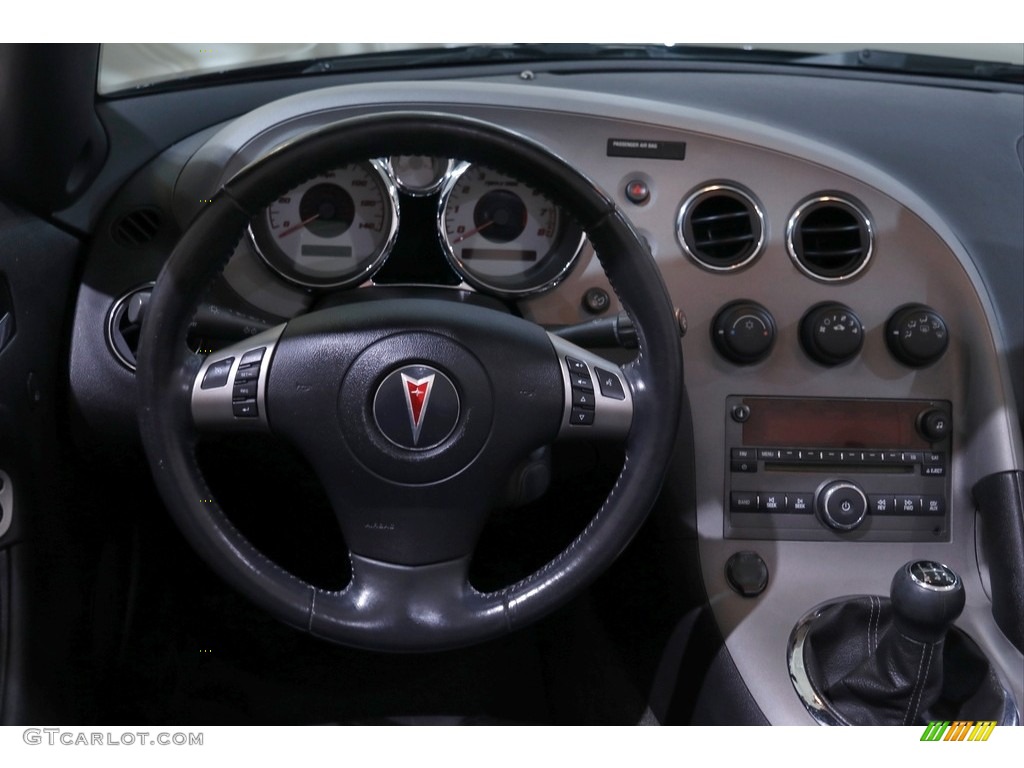 2007 Pontiac Solstice Roadster Ebony Dashboard Photo #142722021