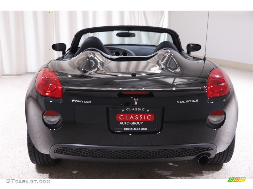 2007 Solstice Roadster - Mysterious Black / Ebony photo #12