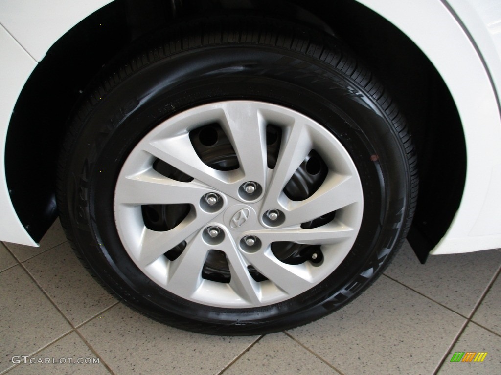 2020 Hyundai Elantra SE Wheel Photos