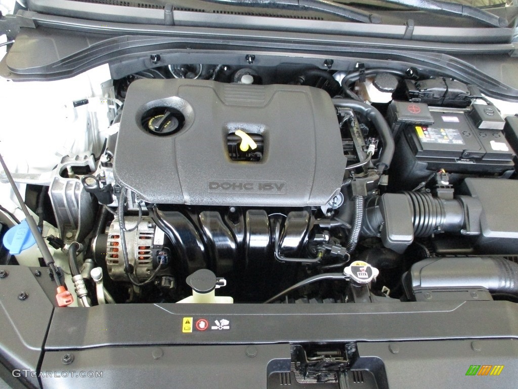 2020 Hyundai Elantra SE Engine Photos