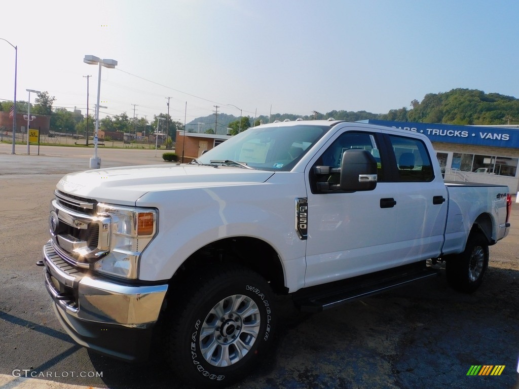 2022 Ford F250 Super Duty XLT Crew Cab 4x4 Exterior Photos