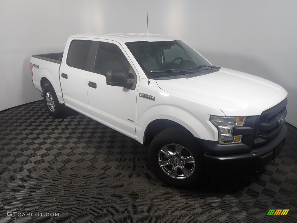 2017 F150 XL SuperCrew 4x4 - Oxford White / Earth Gray photo #2