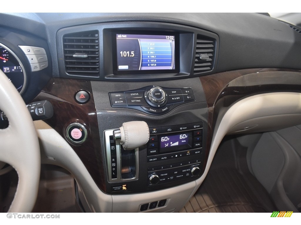 2016 Nissan Quest SV Controls Photo #142731896