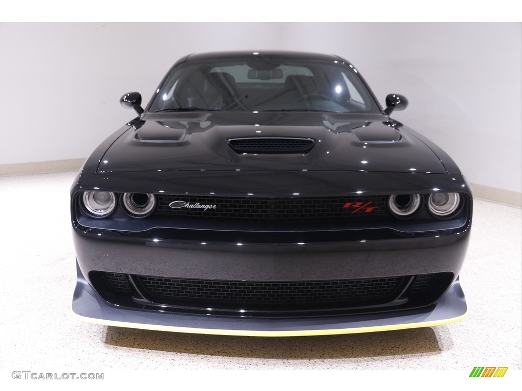 2020 Challenger R/T Scat Pack Widebody - Pitch Black / Black photo #2
