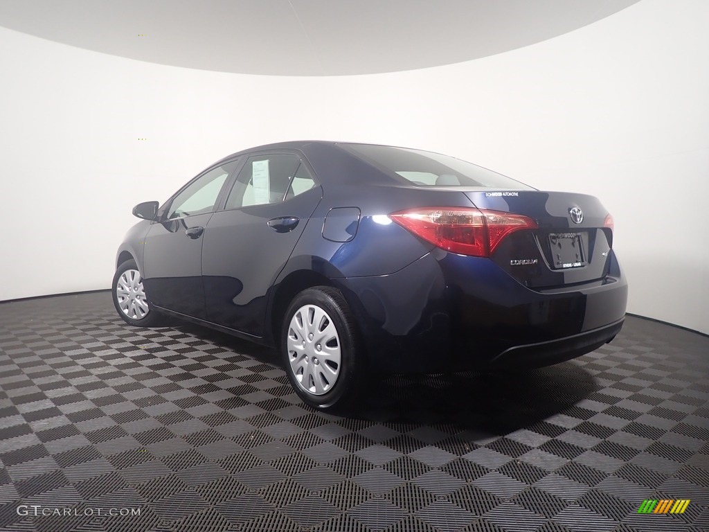 2018 Corolla LE - Blue Crush Metallic / Ash/Dark Gray photo #11
