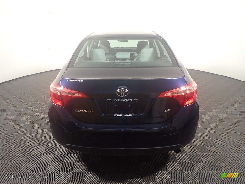 2018 Corolla LE - Blue Crush Metallic / Ash/Dark Gray photo #13