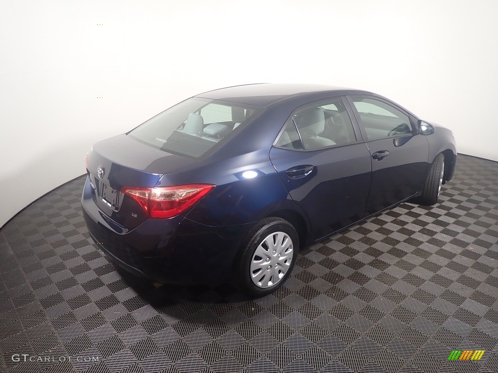 2018 Corolla LE - Blue Crush Metallic / Ash/Dark Gray photo #17