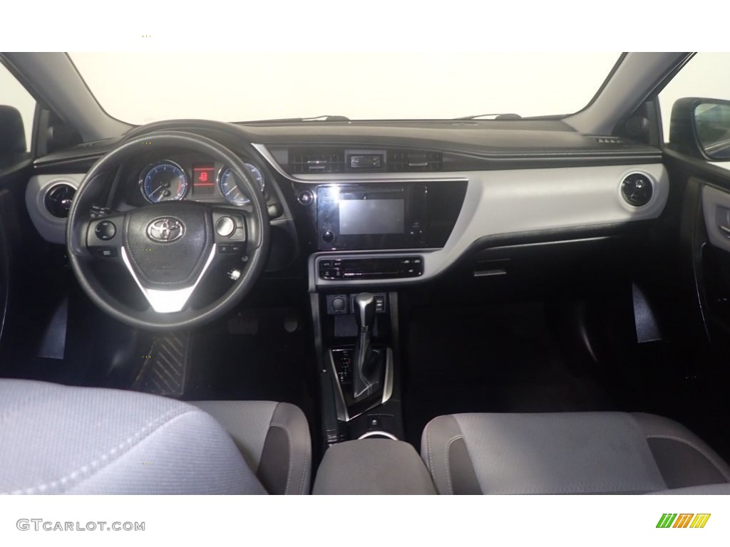 2018 Corolla LE - Blue Crush Metallic / Ash/Dark Gray photo #24