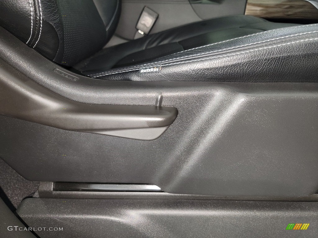 2019 Silverado 1500 RST Crew Cab 4WD - Summit White / Jet Black photo #34