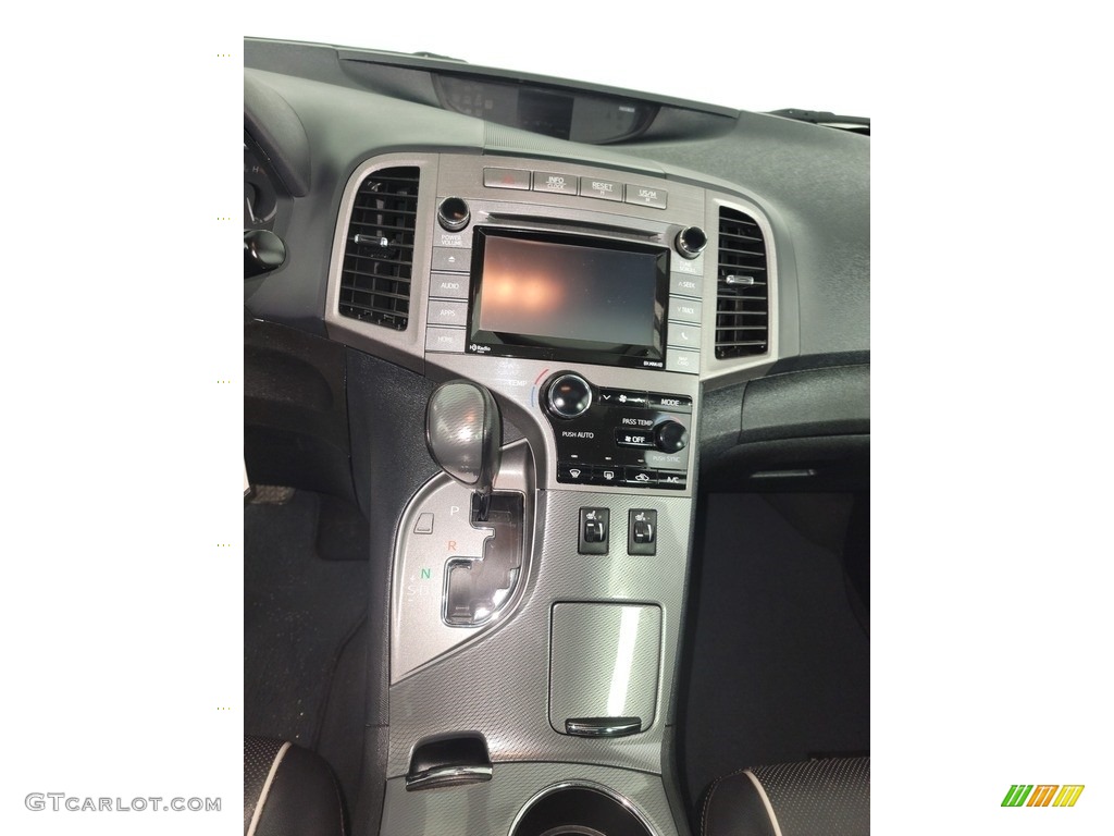 2015 Toyota Venza XLE Controls Photo #142733879