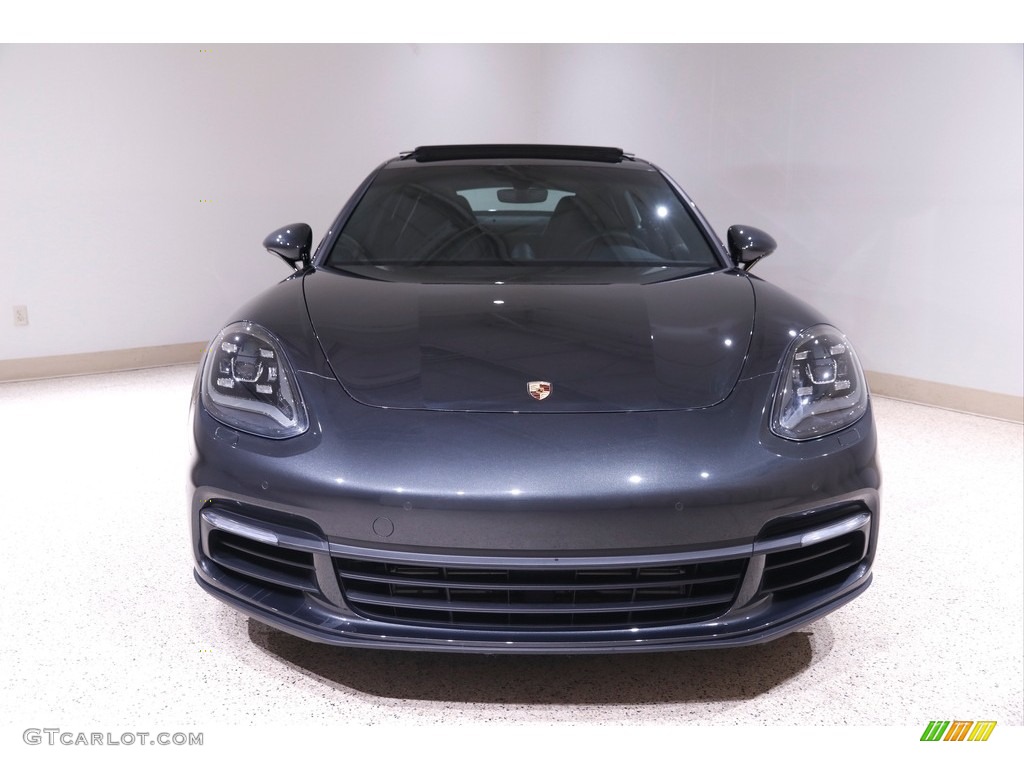 2018 Panamera 4 - Agate Grey Metallic / Black photo #2