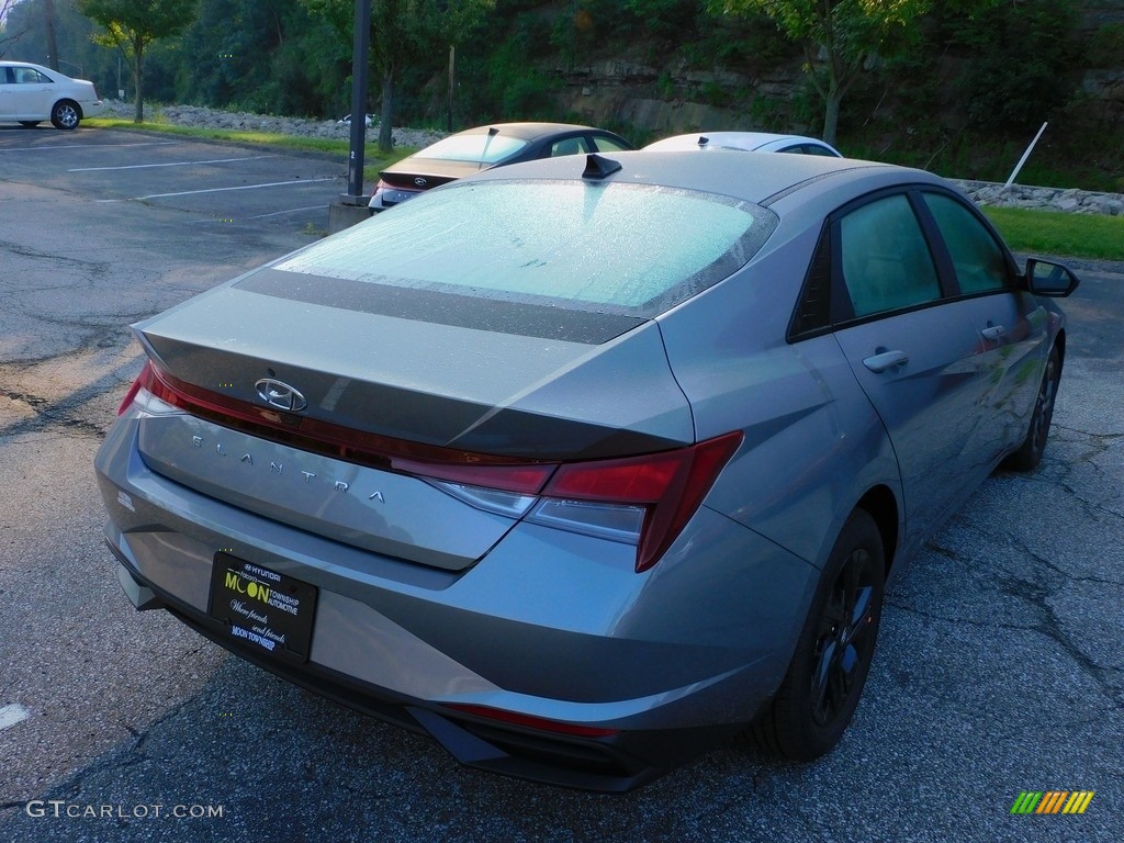 2022 Elantra SEL - Gray / Black photo #2