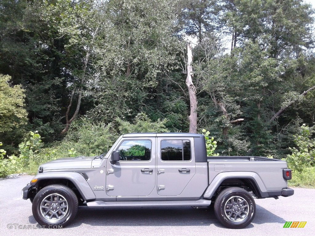 2021 Gladiator Overland 4x4 - Sting-Gray / Black photo #1