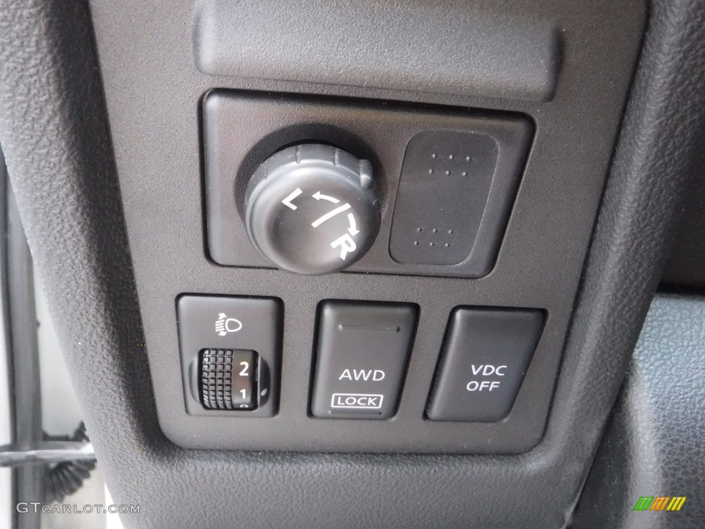 2008 Rogue SL AWD - Phantom White Pearl / Gray photo #16