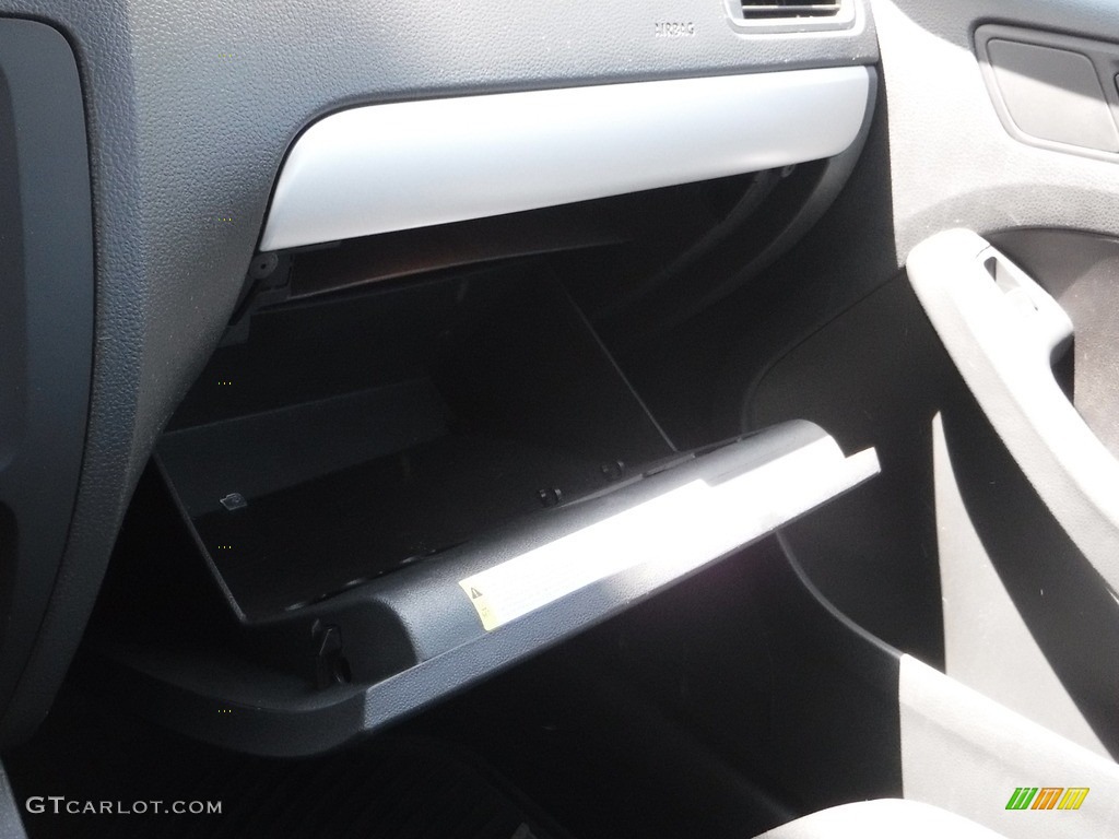 2014 Jetta SE Sedan - Platinum Gray Metallic / Titan Black photo #23