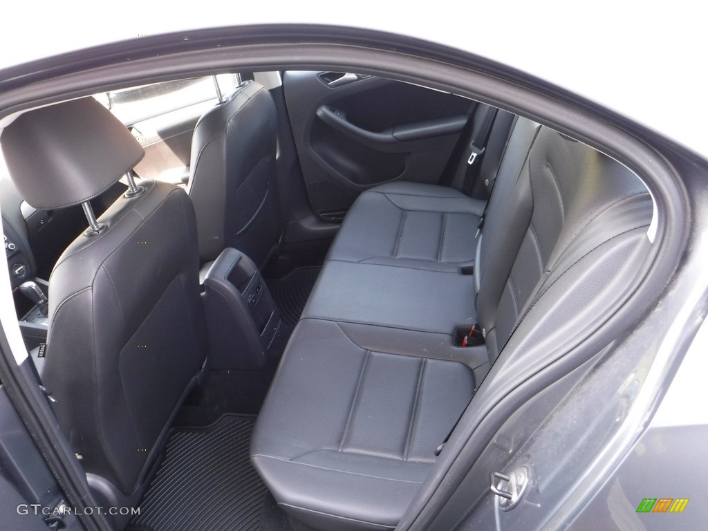 2014 Jetta SE Sedan - Platinum Gray Metallic / Titan Black photo #24