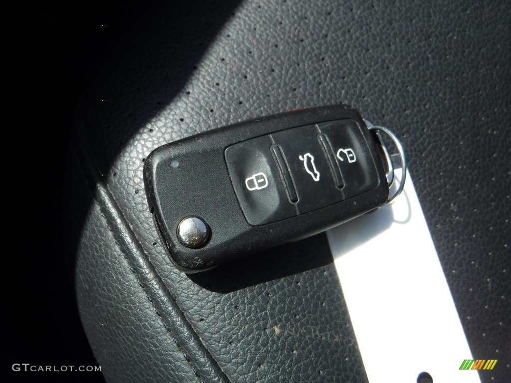 2014 Jetta SE Sedan - Platinum Gray Metallic / Titan Black photo #25