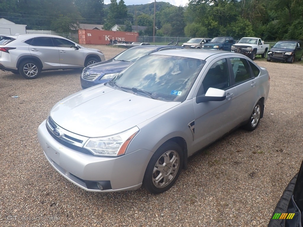 2008 Focus SES Sedan - Silver Frost Metallic / Charcoal Black photo #7