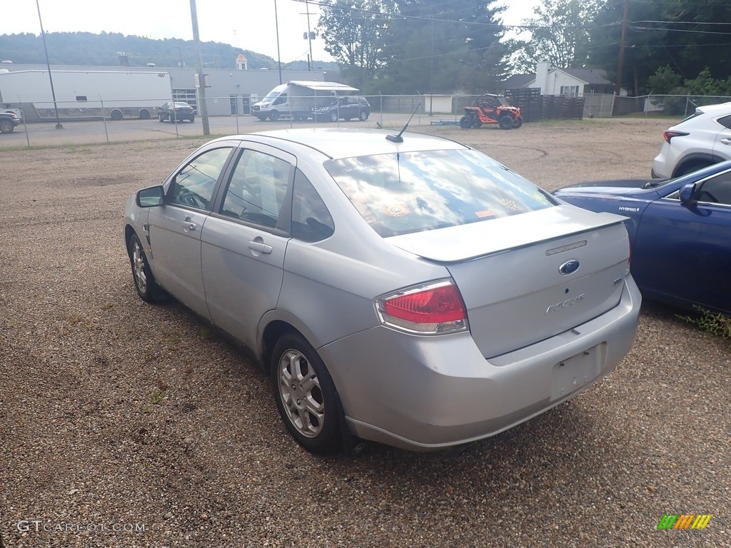 2008 Focus SES Sedan - Silver Frost Metallic / Charcoal Black photo #9