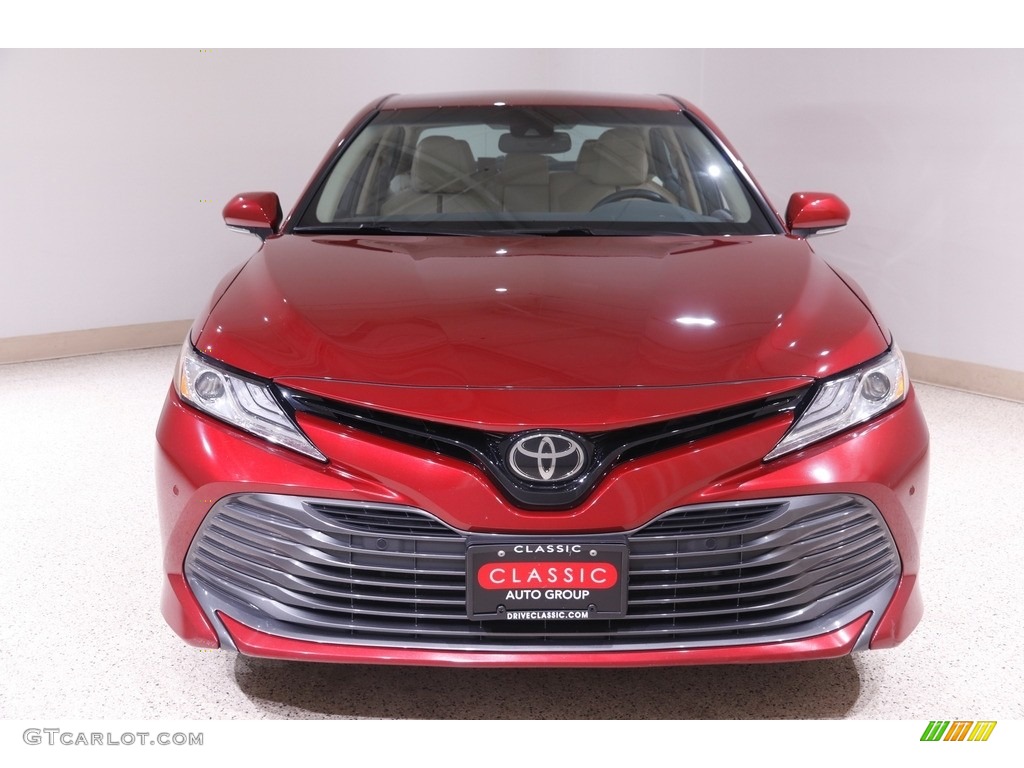 2018 Camry XLE - Ruby Flare Pearl / Macadamia photo #2