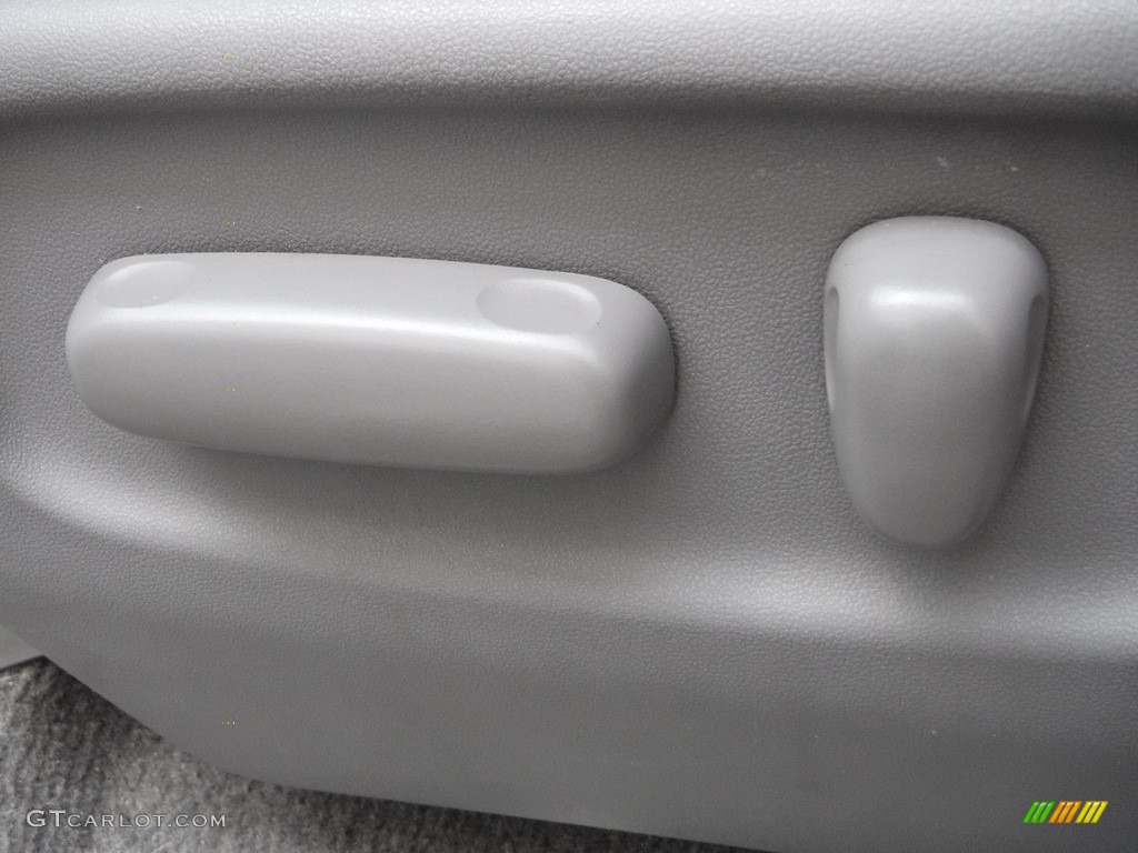 2007 4Runner Limited 4x4 - Titanium Metallic / Stone photo #17