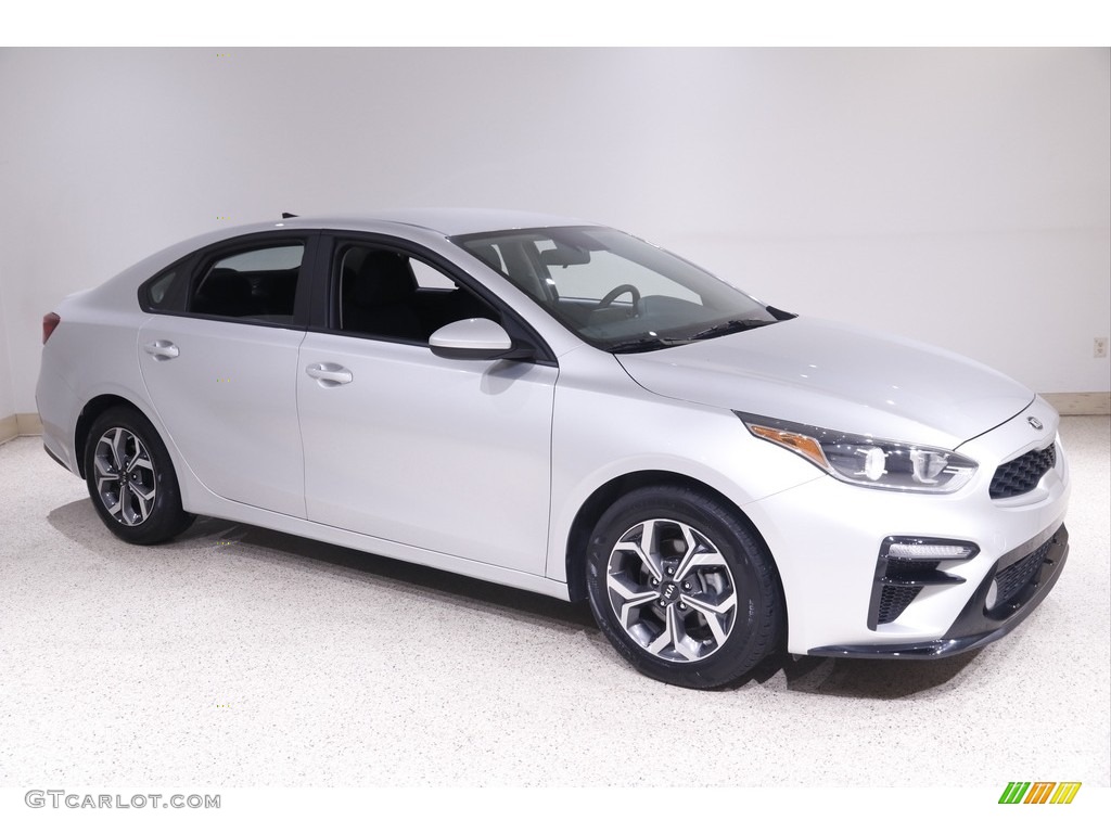 2020 Forte LXS - Silky Silver / Black photo #1