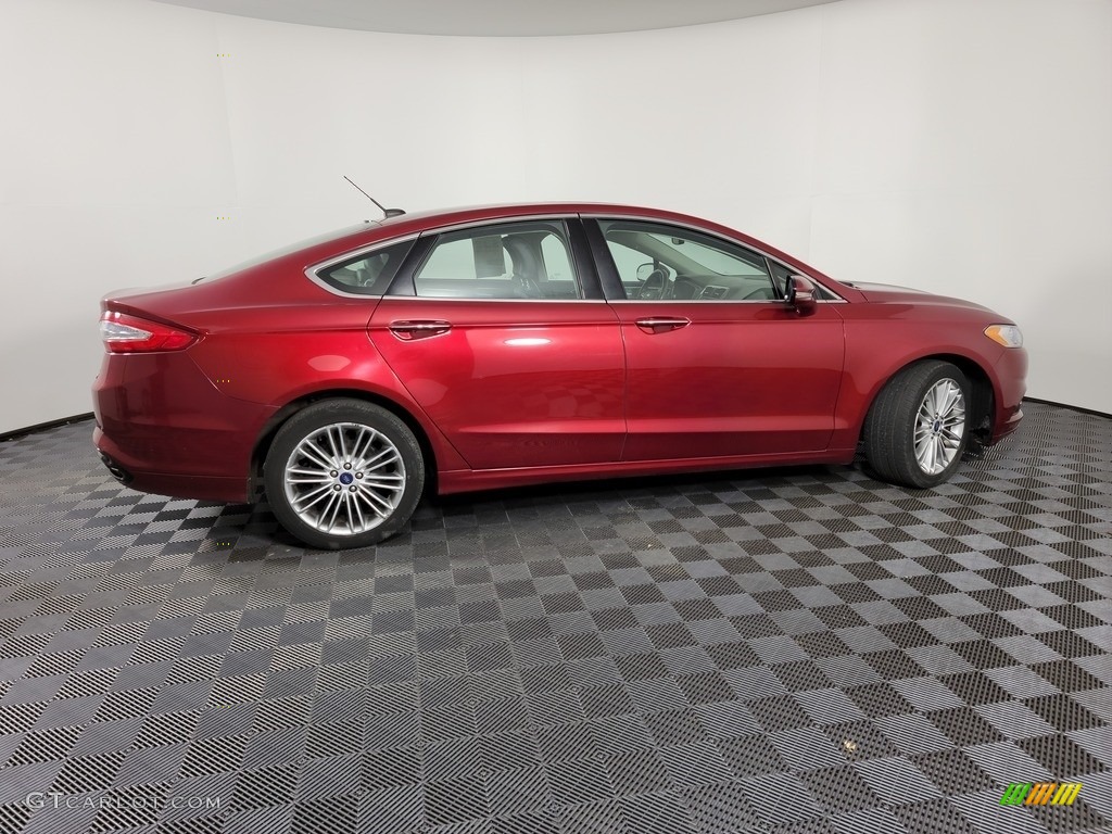 2016 Fusion SE AWD - Ruby Red Metallic / Charcoal Black photo #11