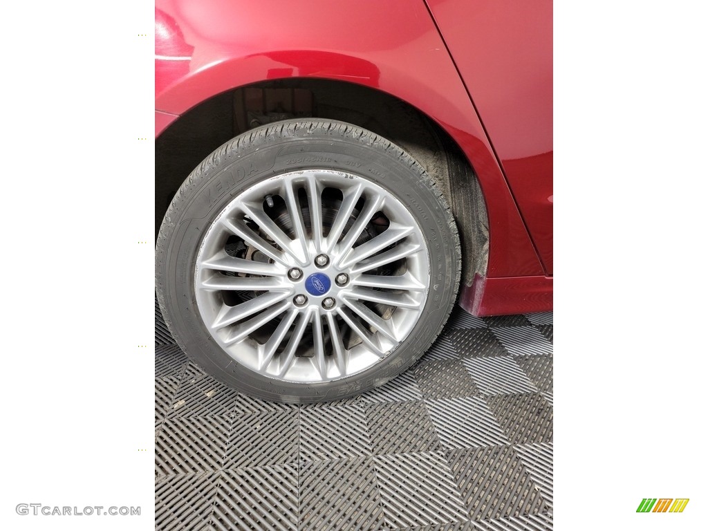 2016 Fusion SE AWD - Ruby Red Metallic / Charcoal Black photo #31
