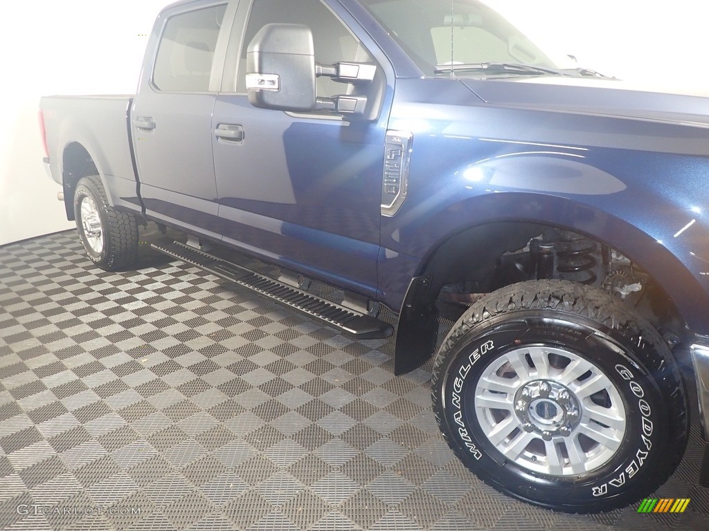 2018 F250 Super Duty XL Crew Cab 4x4 - Blue Jeans / Earth Gray photo #4