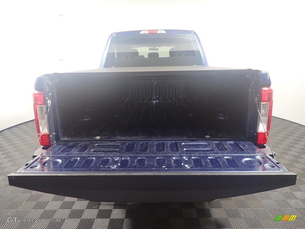 2018 F250 Super Duty XL Crew Cab 4x4 - Blue Jeans / Earth Gray photo #14