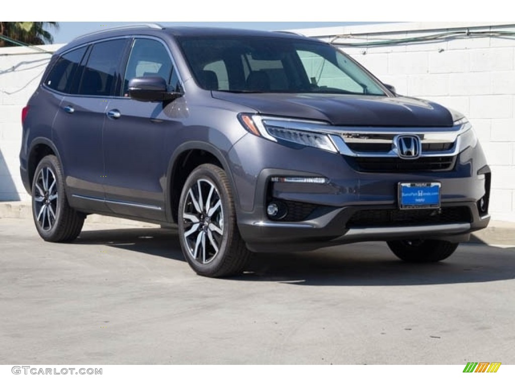 Modern Steel Metallic Honda Pilot