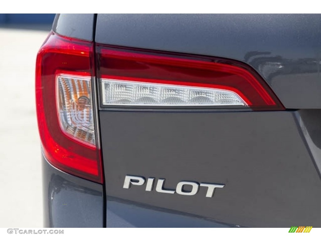2022 Pilot Touring - Modern Steel Metallic / Black photo #7