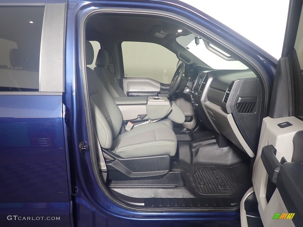 2018 F250 Super Duty XL Crew Cab 4x4 - Blue Jeans / Earth Gray photo #39