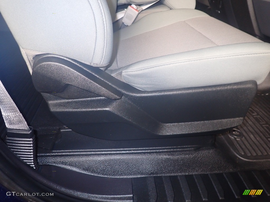 2018 F250 Super Duty XL Crew Cab 4x4 - Blue Jeans / Earth Gray photo #40