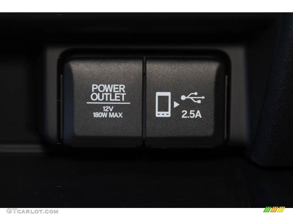 2022 Pilot Touring - Modern Steel Metallic / Black photo #23