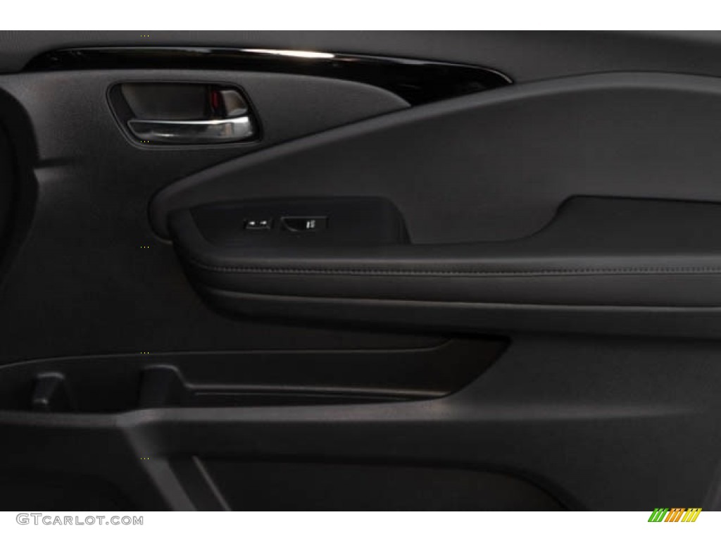 2022 Pilot Touring - Modern Steel Metallic / Black photo #42