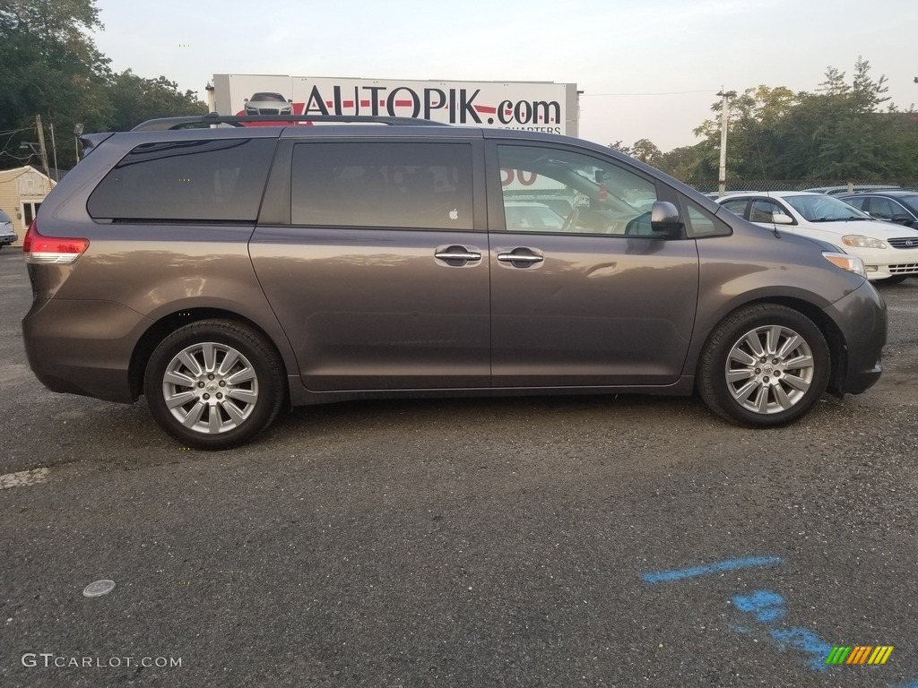 2012 Sienna XLE AWD - Silver Sky Metallic / Light Gray photo #2