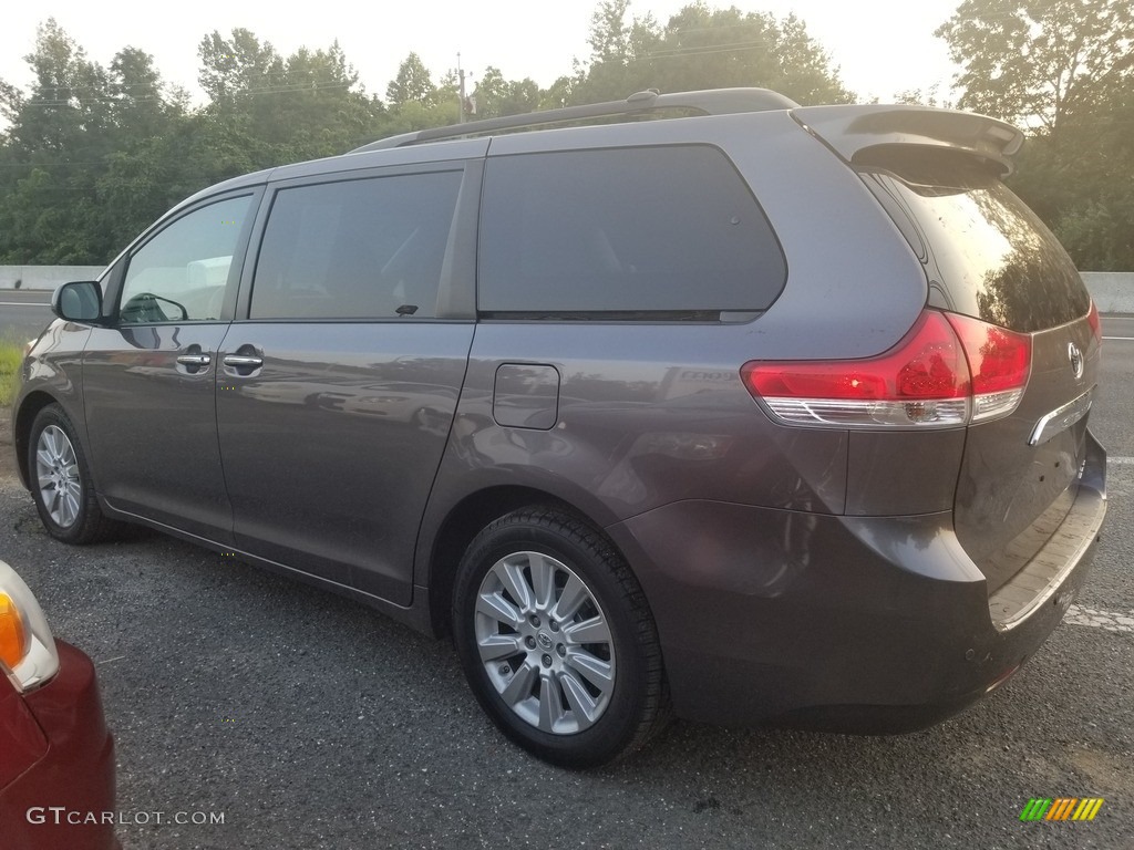 2012 Sienna XLE AWD - Silver Sky Metallic / Light Gray photo #4