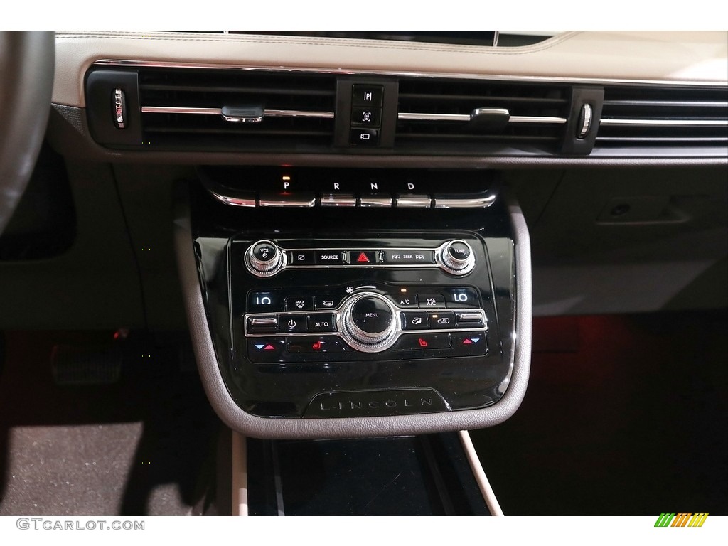 2020 Lincoln Corsair Standard Controls Photo #142751363