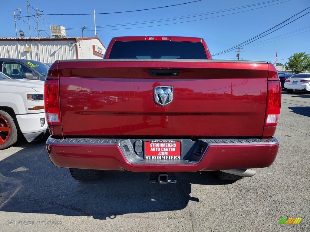 2018 1500 Express Crew Cab - Delmonico Red Pearl / Black/Diesel Gray photo #5