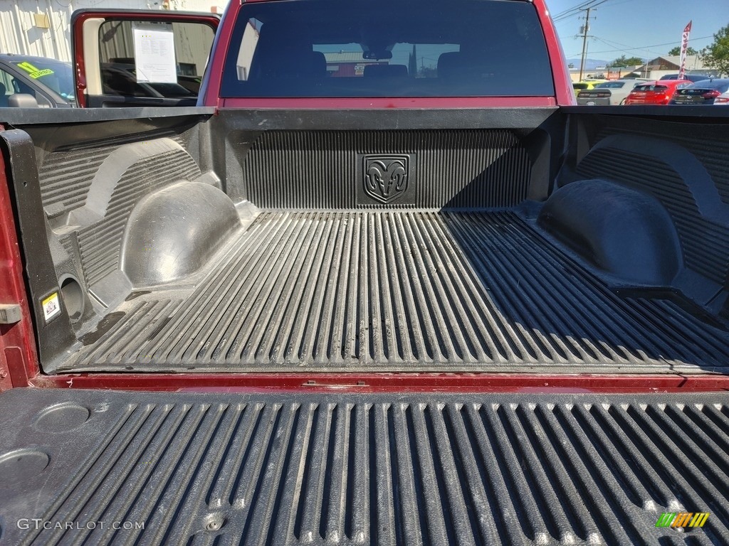2018 1500 Express Crew Cab - Delmonico Red Pearl / Black/Diesel Gray photo #8