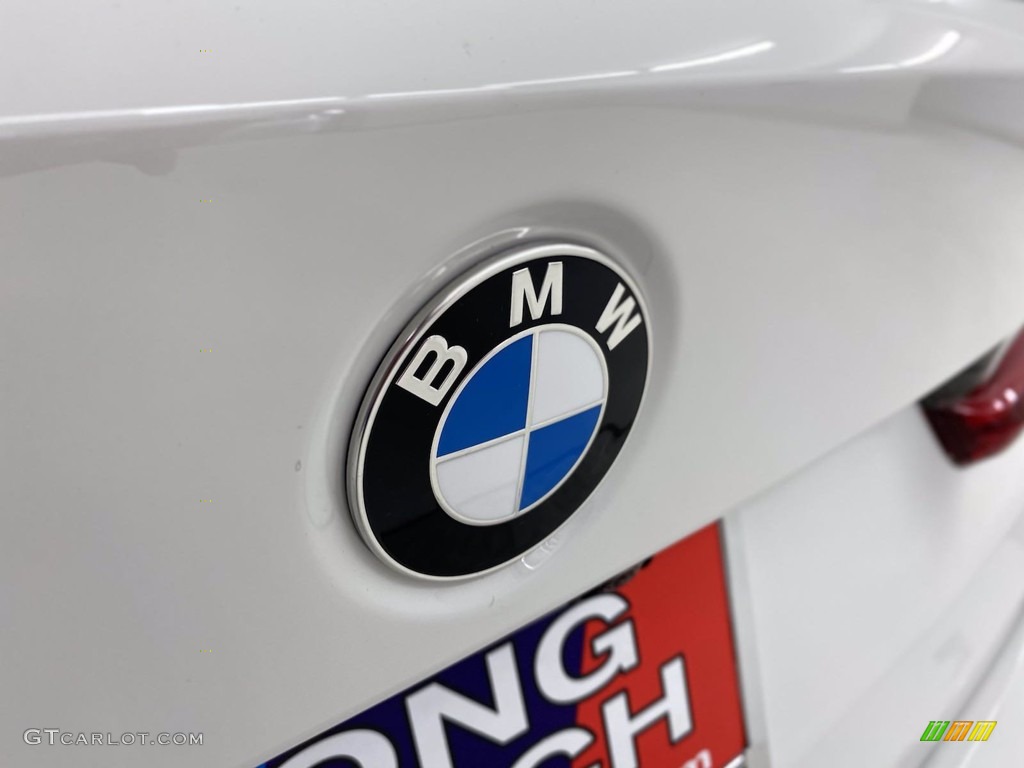 2022 M3 Competition Sedan - Alpine White / Fiona Red photo #7